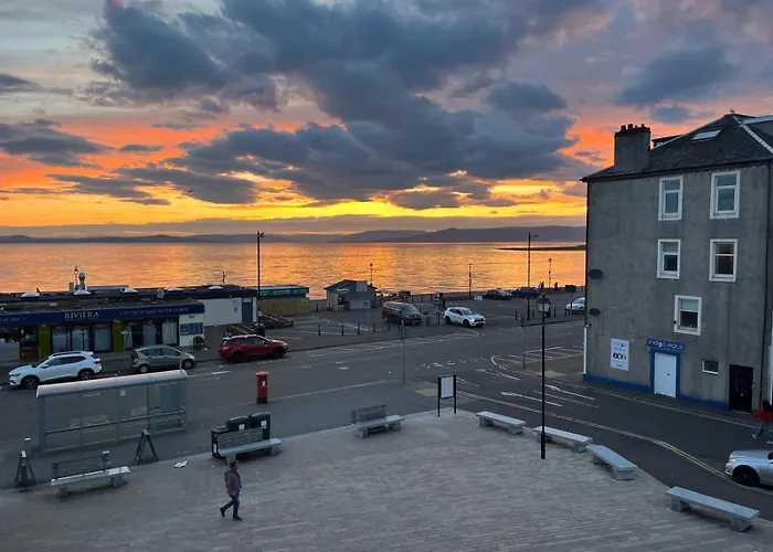 Largs 2 Bedroom Apartment