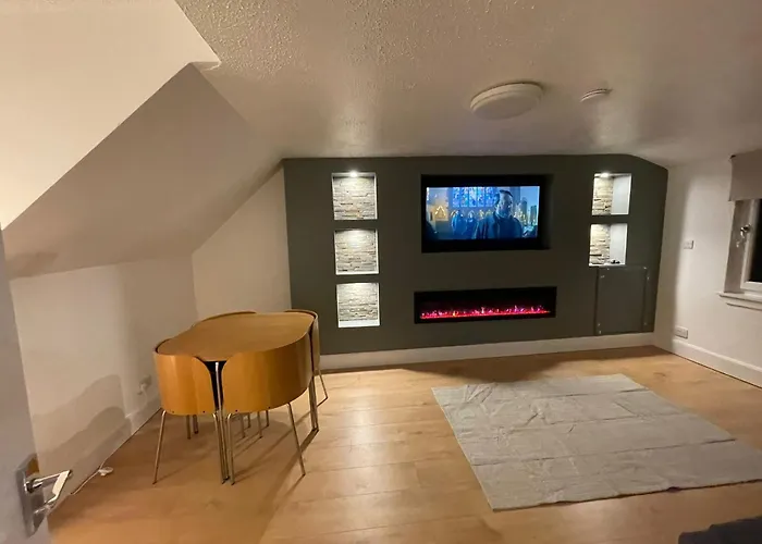 Largs 2 Bedroom Apartment
