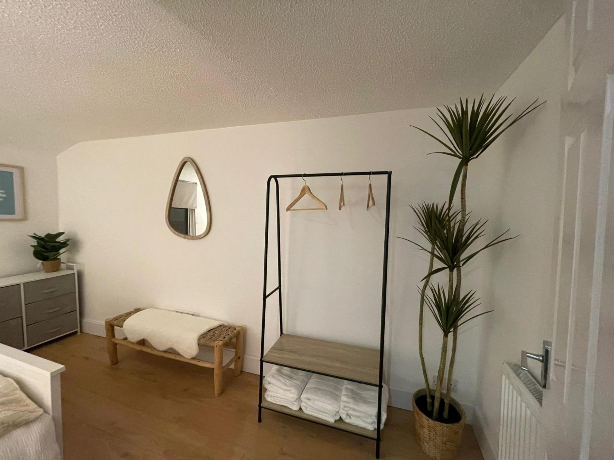 2 Bedroom